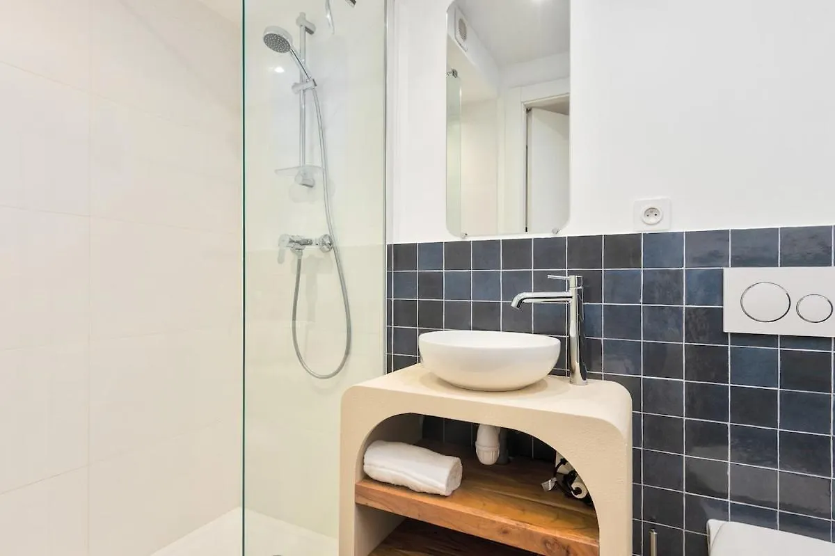 2Mn Monaco - Coquet Appartement Renove - Dm Roquebrune-Cap-Martin 0*,